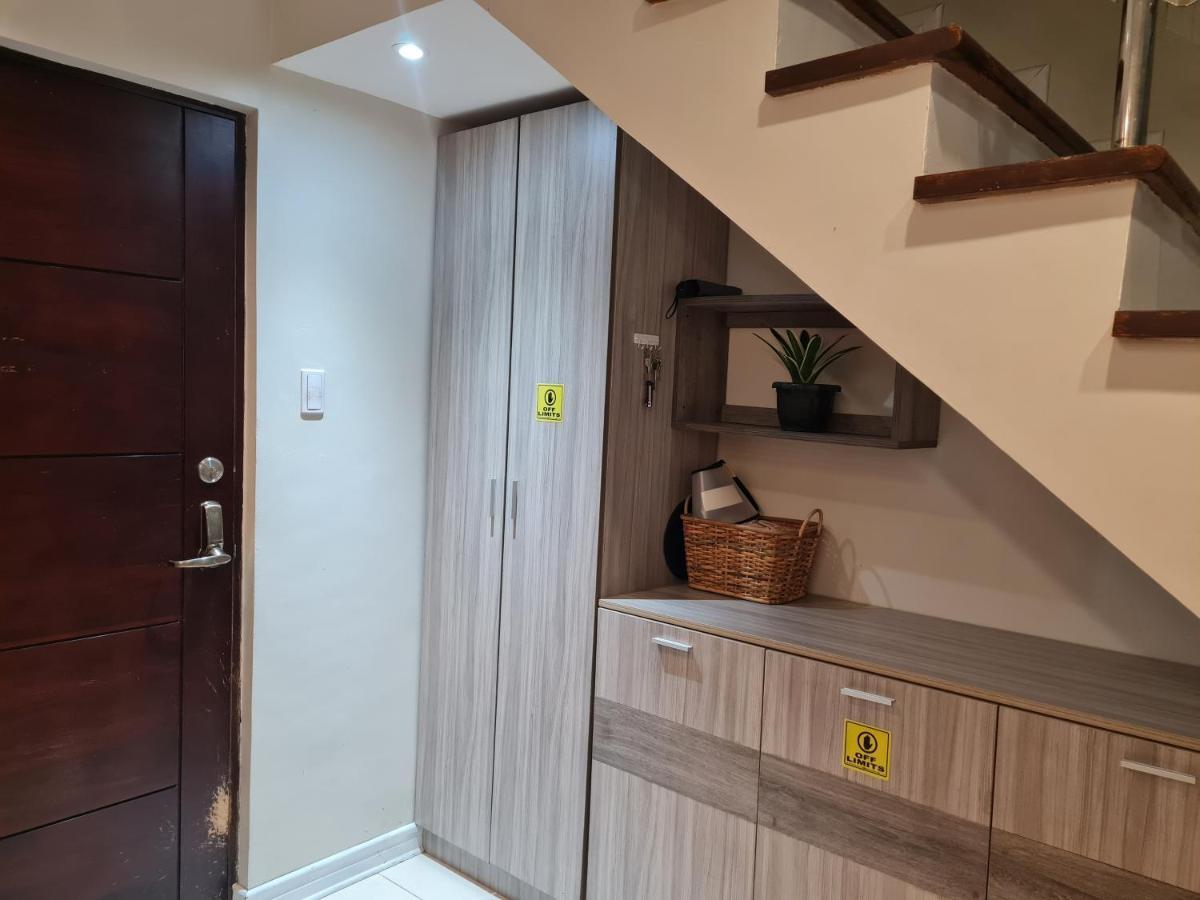 סן פדרו מקאטי Huge Condo Unit Near Burgos Circle, St Lukes, Shangri-La - P Hamptons T1 מראה חיצוני תמונה