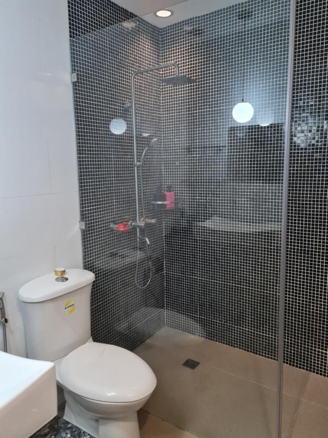סן פדרו מקאטי Huge Condo Unit Near Burgos Circle, St Lukes, Shangri-La - P Hamptons T1 מראה חיצוני תמונה